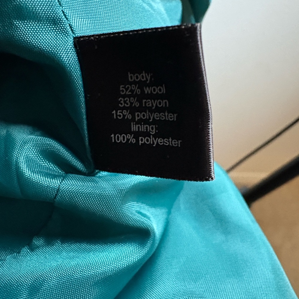 The LIMITED Teal Puff Sleeve cropped Blazer - Picture 5 of 9